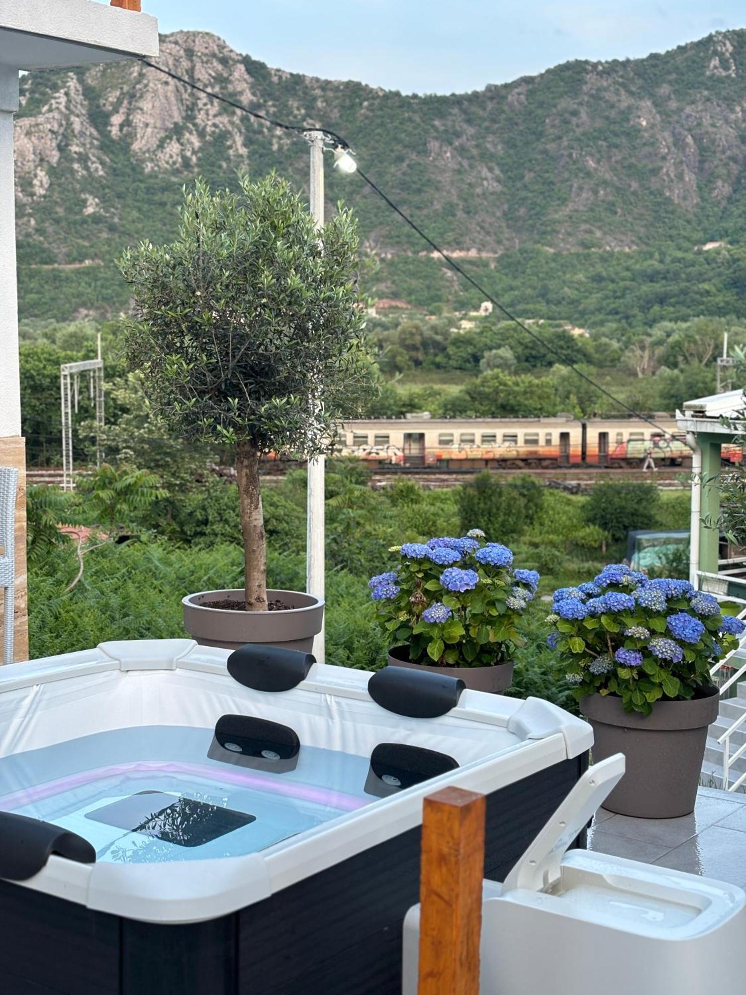 Apartments And Spa Miona Virpazar Exteriér fotografie